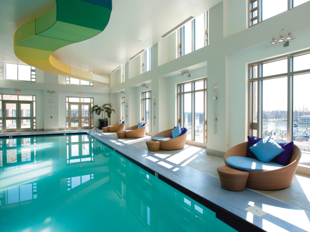 The Hotel Equinox - Image of Hotel Exterior